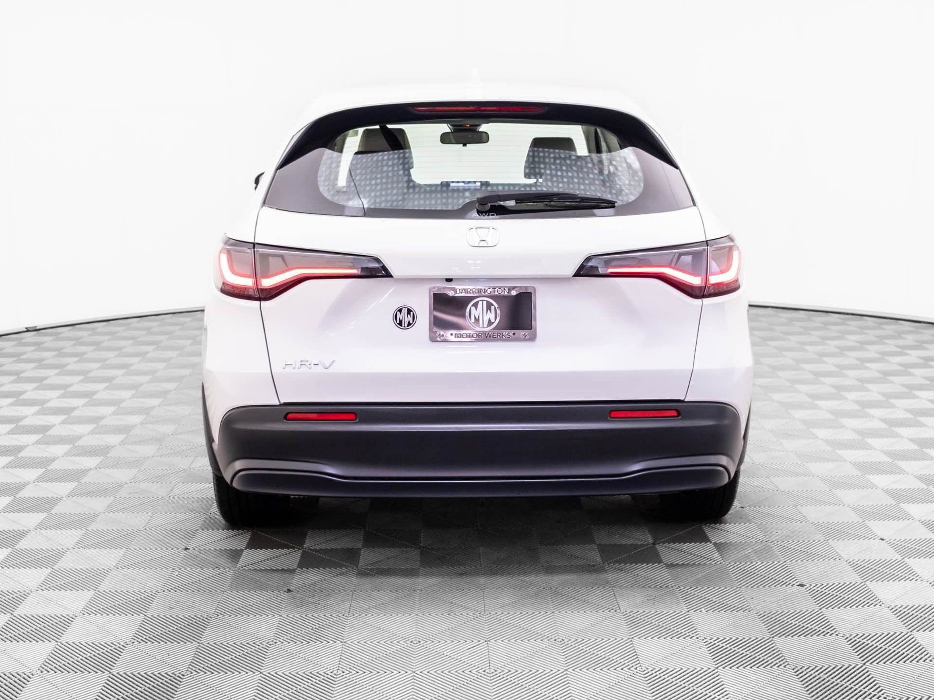 Used 2024 Honda HR-V LX image 4