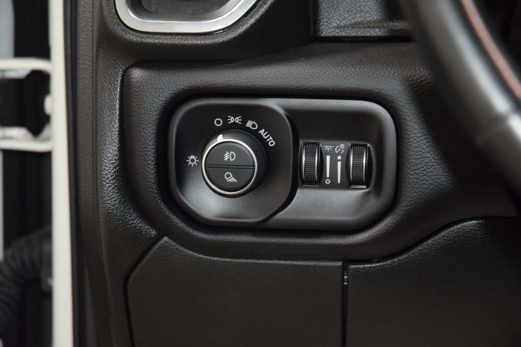 Used 2024 RAM 2500 Laramie w/ Night Edition image 33