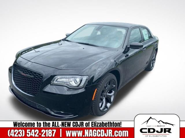 New 2023 Chrysler 300 S w/ Comfort Group image 3