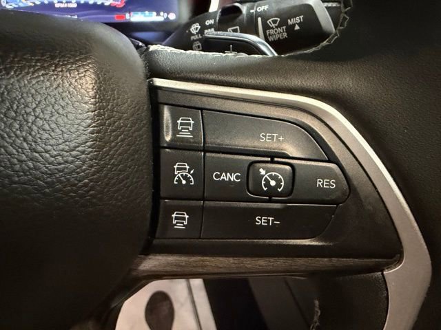 Used 2024 Jeep Grand Cherokee L Limited w/ Luxury Tech Group II AWD/4WD image 38