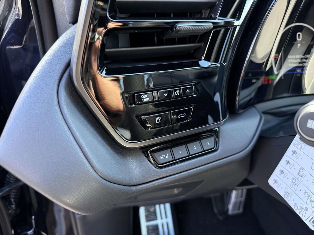 New 2026 Lexus TX 500h AWD image 16