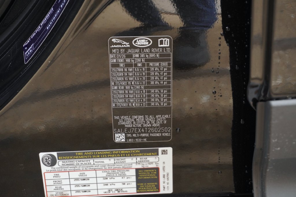 Used 2026 Land Rover Defender 110 S AWD/4WD image 31