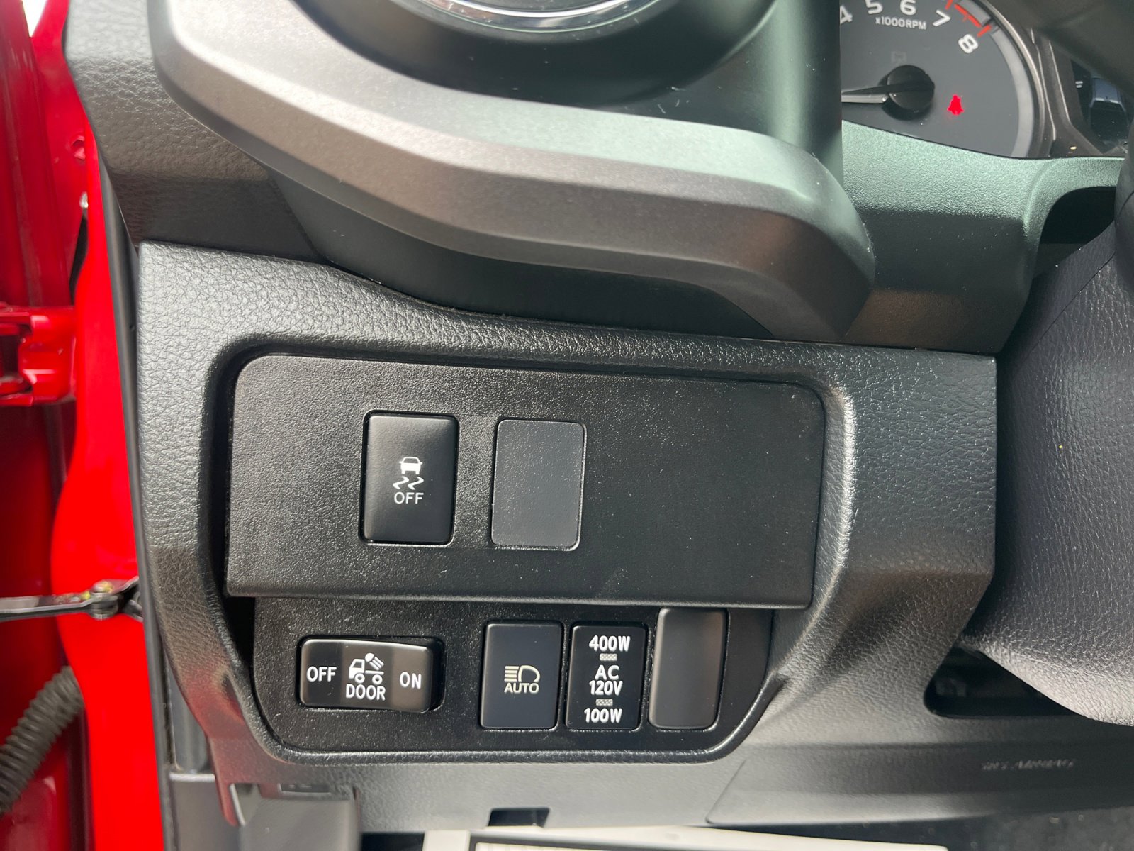 Used 2021 Toyota Tacoma TRD Sport AWD/4WD image 33