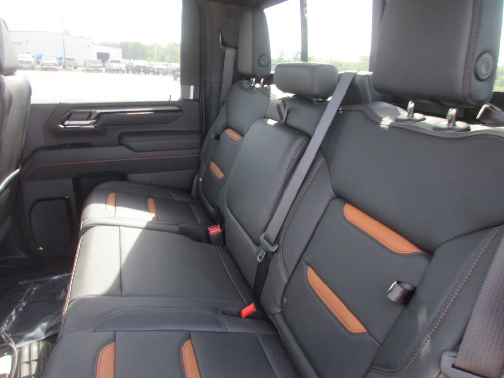 New 2026 GMC Sierra 3500 AT4 w/ AT4 Premium Plus Package AWD/4WD image 13