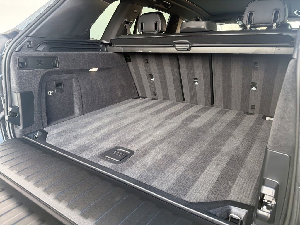 Used 2026 BMW X5 xDrive40i image 11