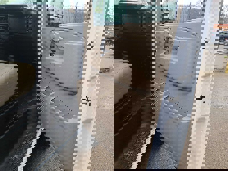 Used 2021 Chevrolet Express 2500 Extended w/ Driver Convenience Package image 10