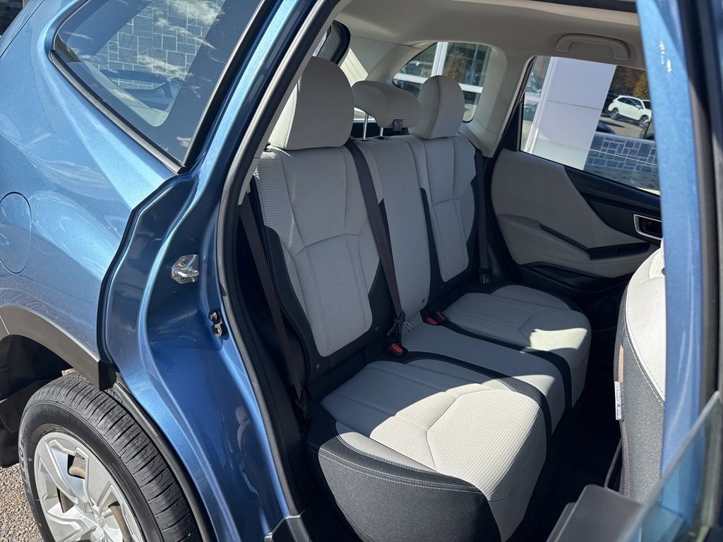 Used 2021 Subaru Forester Base image 20