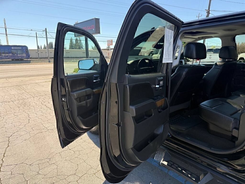 Used 2016 Chevrolet Silverado 1500 LTZ AWD/4WD image 14