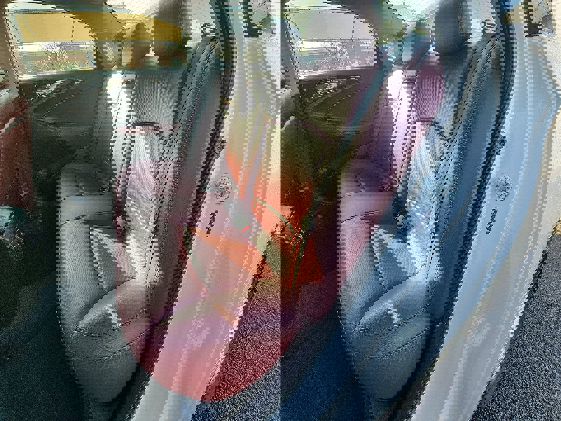 Used 2013 Hyundai Sonata Limited w/ Premium Pkg image 25