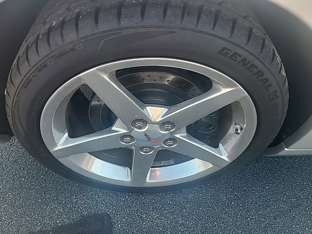 Used 2006 Chevrolet Corvette Convertible w/ Preferred Equipment Group image 11