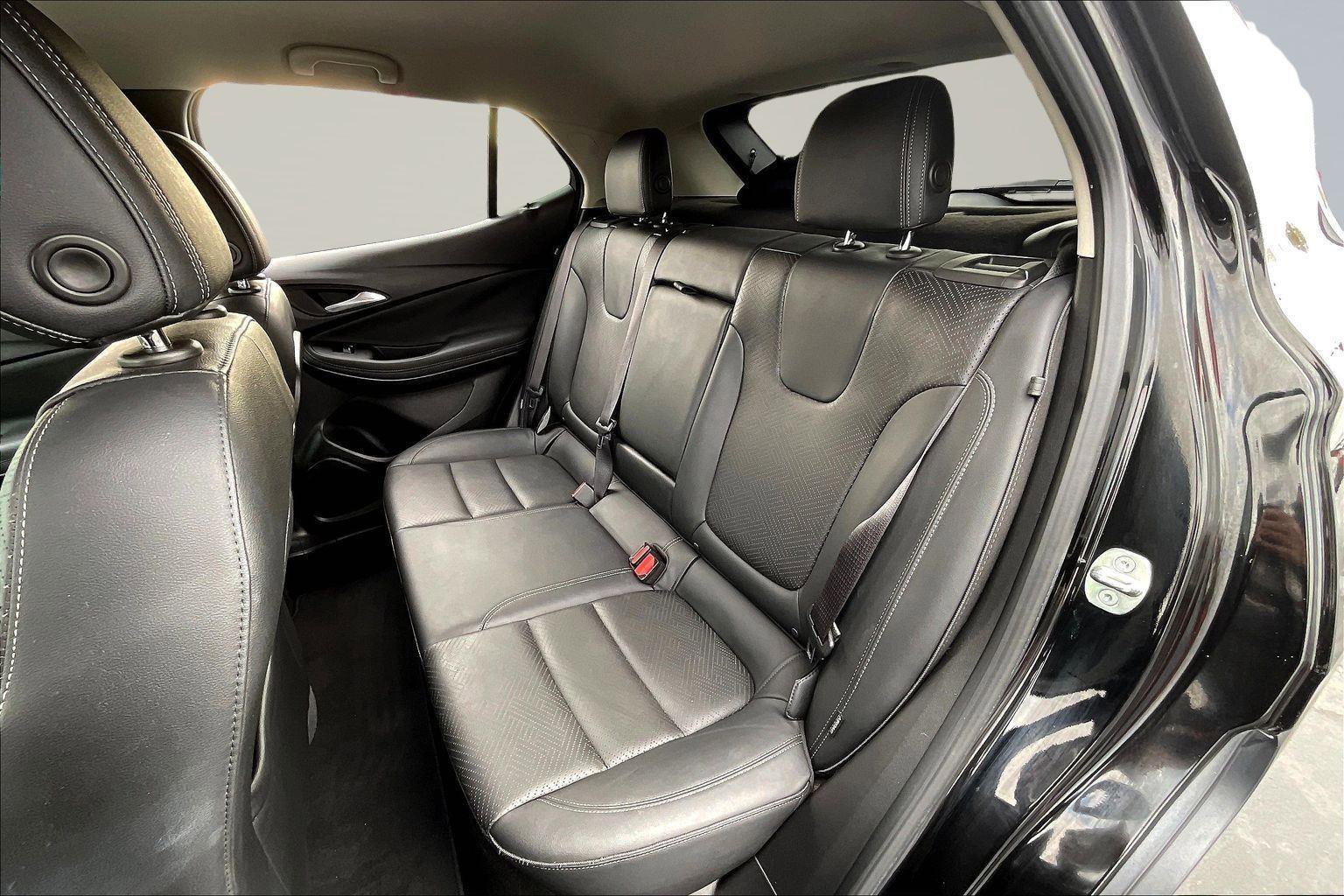 Used 2022 Buick Encore GX Essence w/ Advanced Technology Package image 25