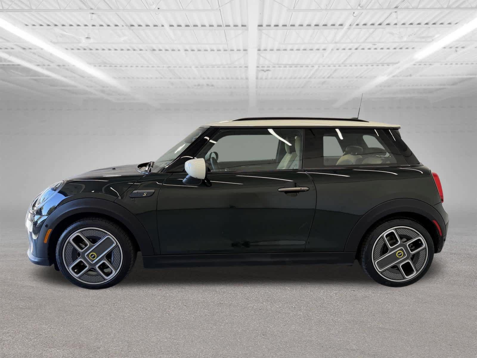 Used 2024 MINI Cooper SE w/ MINI Resolute Edition FWD image 2