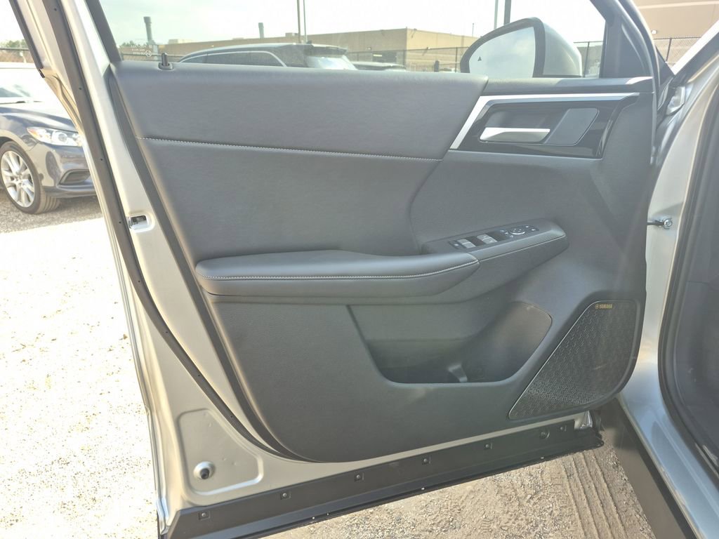 New 2026 Mitsubishi Outlander SE image 37