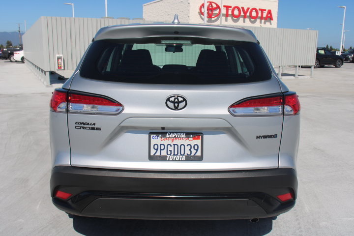 Used 2024 Toyota Corolla Cross AWD Hybrid image 4