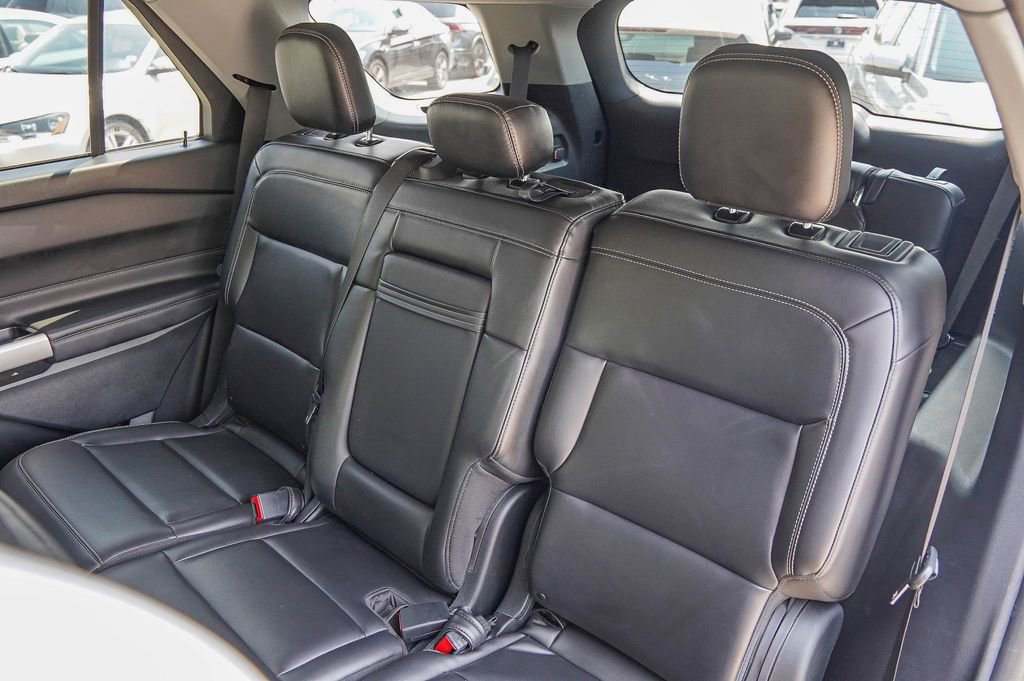 Used 2023 Ford Explorer XLT w/ Equipment Group 202A image 40