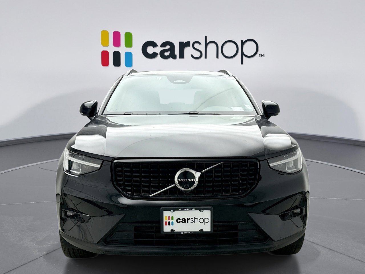 Used 2025 Volvo XC40 B5 Plus AWD/4WD image 8