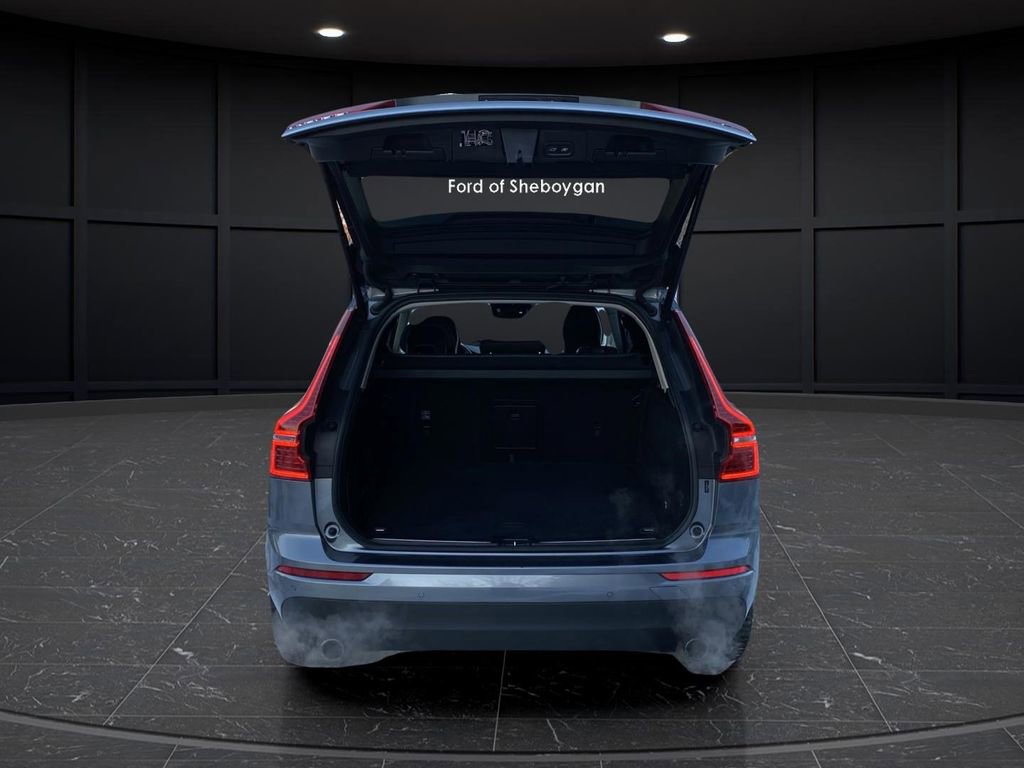 Used 2019 Volvo XC60 T5 Momentum w/ Premium Package image 17
