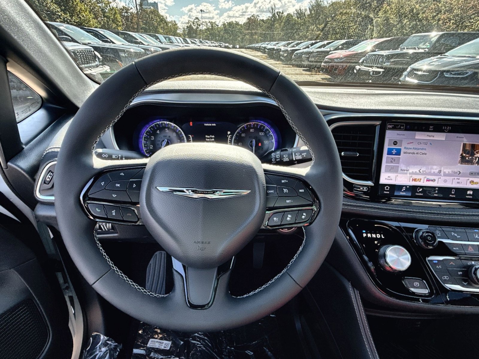New 2026 Chrysler Pacifica Limited w/ S Appearance Package FWD image 16