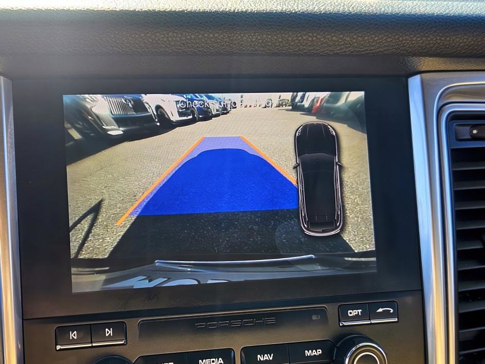 Used 2018 Porsche Macan image 27