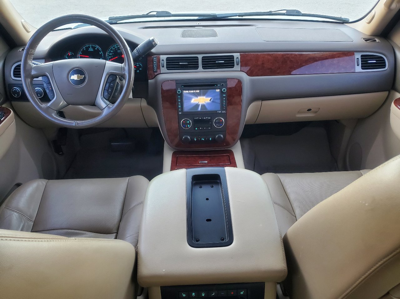 Used 2013 Chevrolet Tahoe LTZ image 36