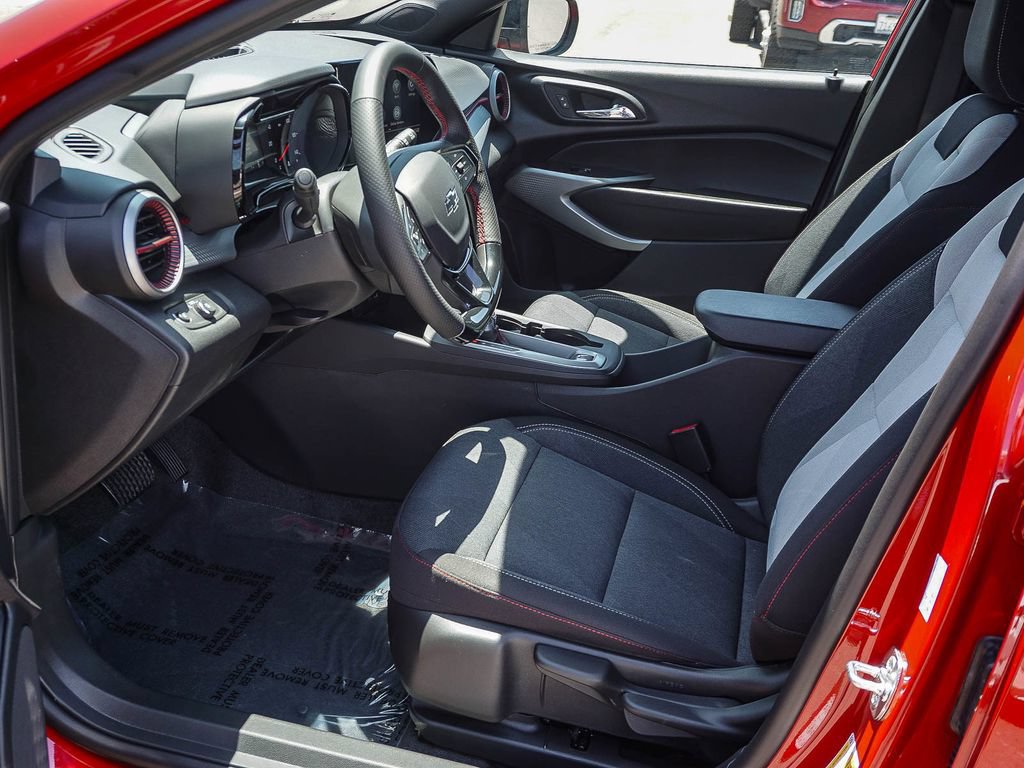 New 2026 Chevrolet Trax RS FWD image 17