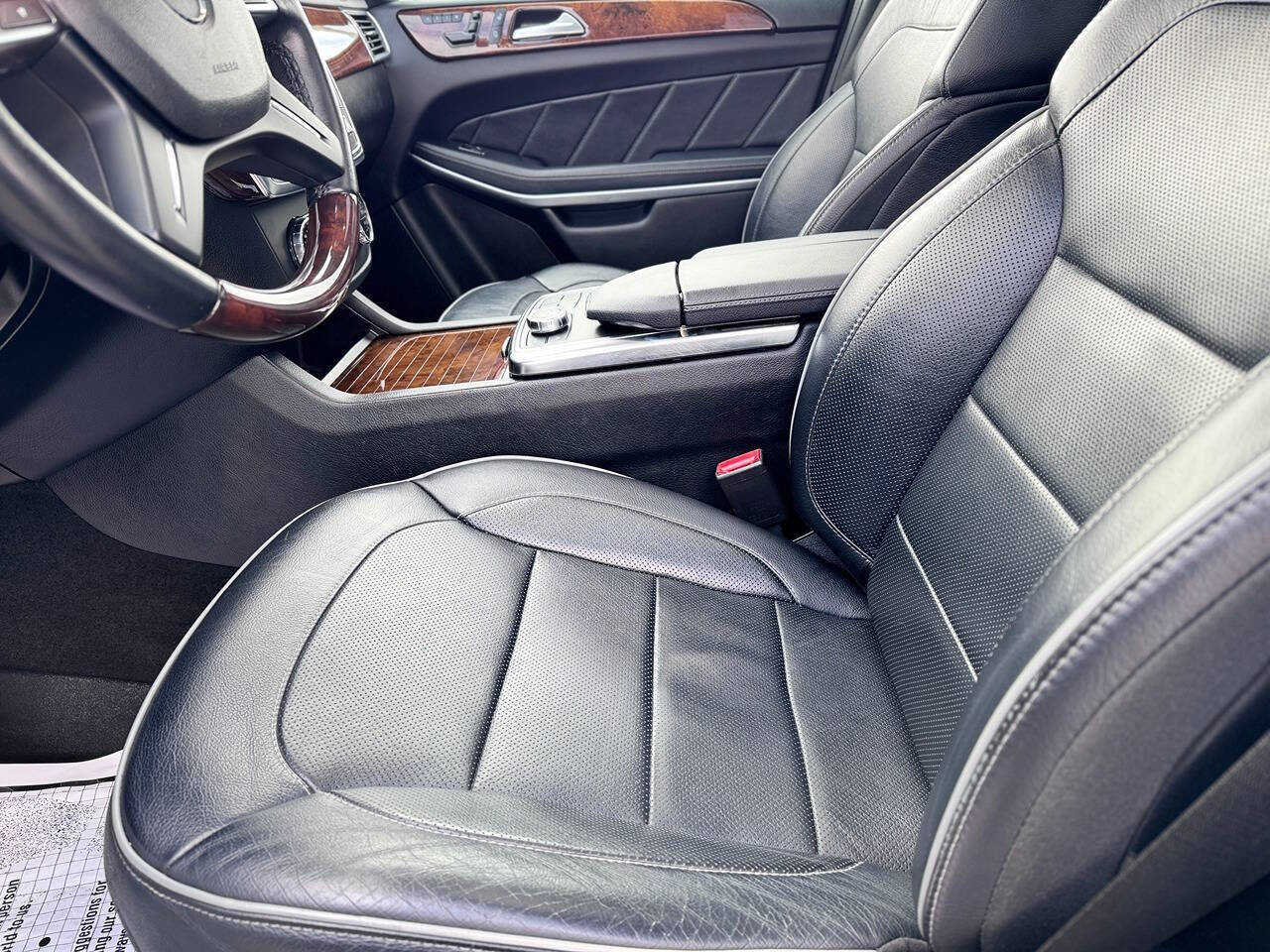 Used 2013 Mercedes-Benz GL 550 4MATIC image 10