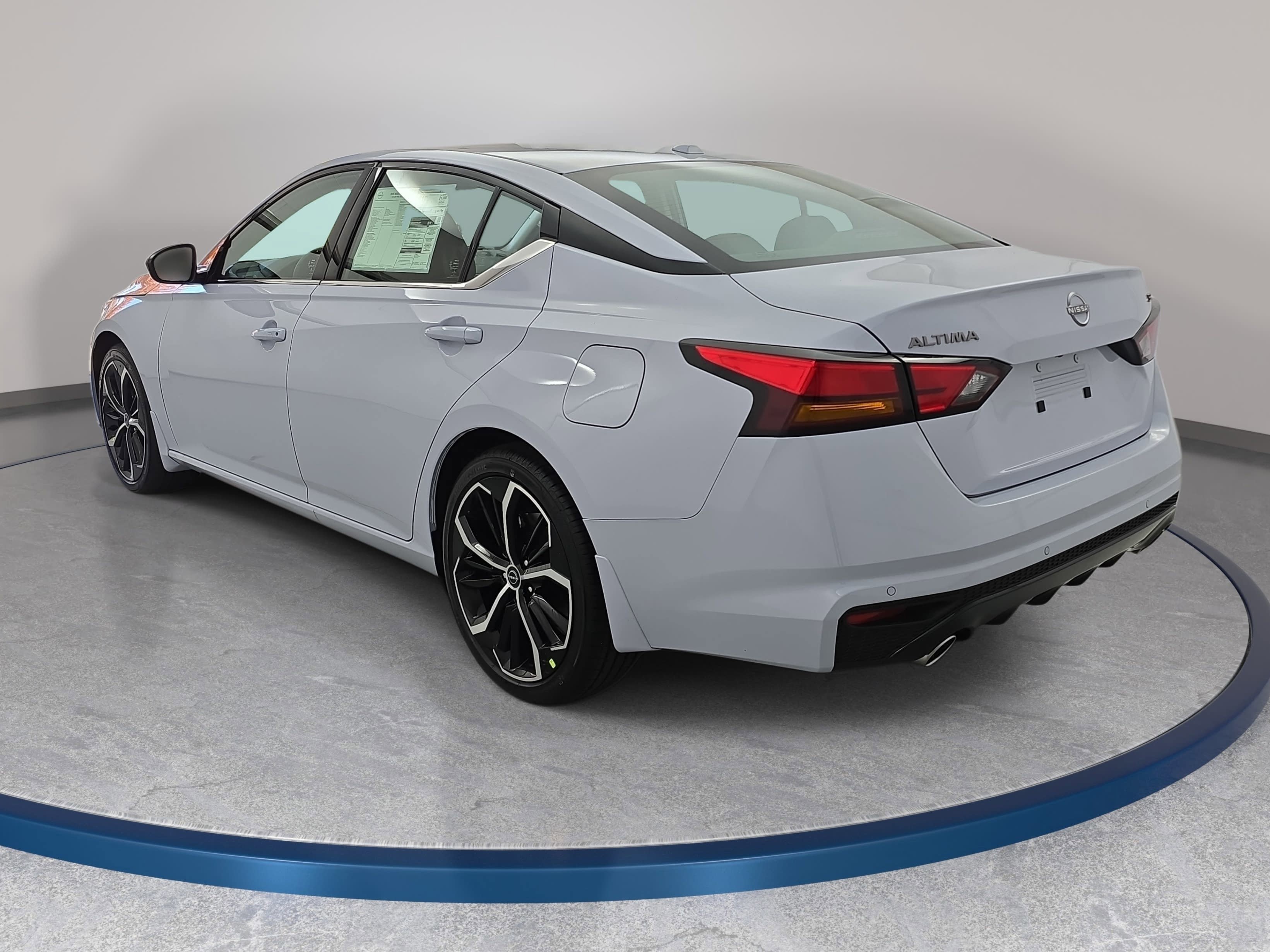 New 2025 Nissan Altima 2.5 SR w/ SR Premium Package FWD image 7