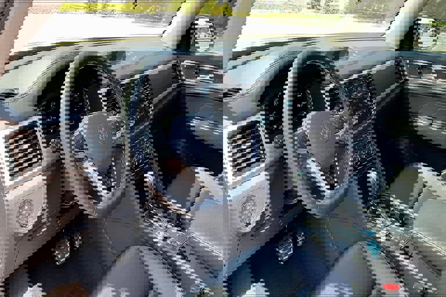 Used 2022 Volkswagen Atlas SE image 17