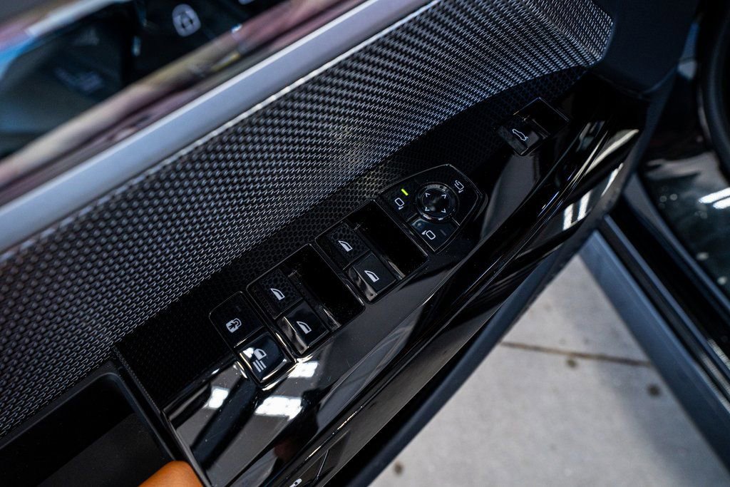 Used 2023 BMW 740i 740i w/ Parking Assistance Package image 31