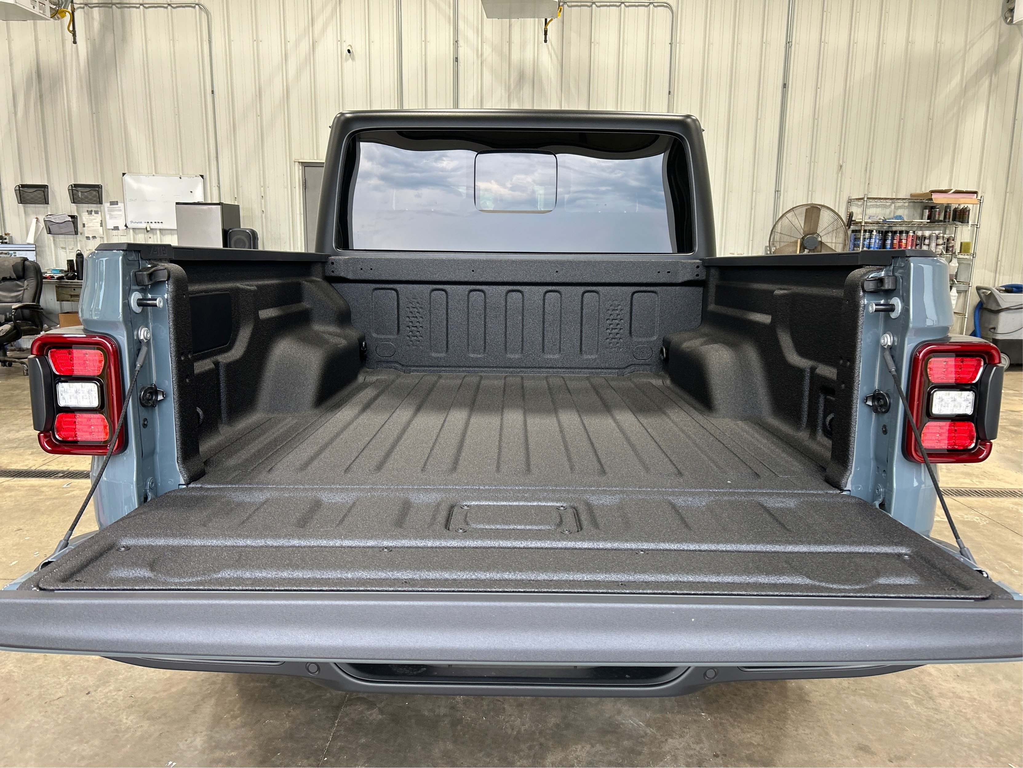 New 2026 Jeep Gladiator Sport AWD/4WD image 22
