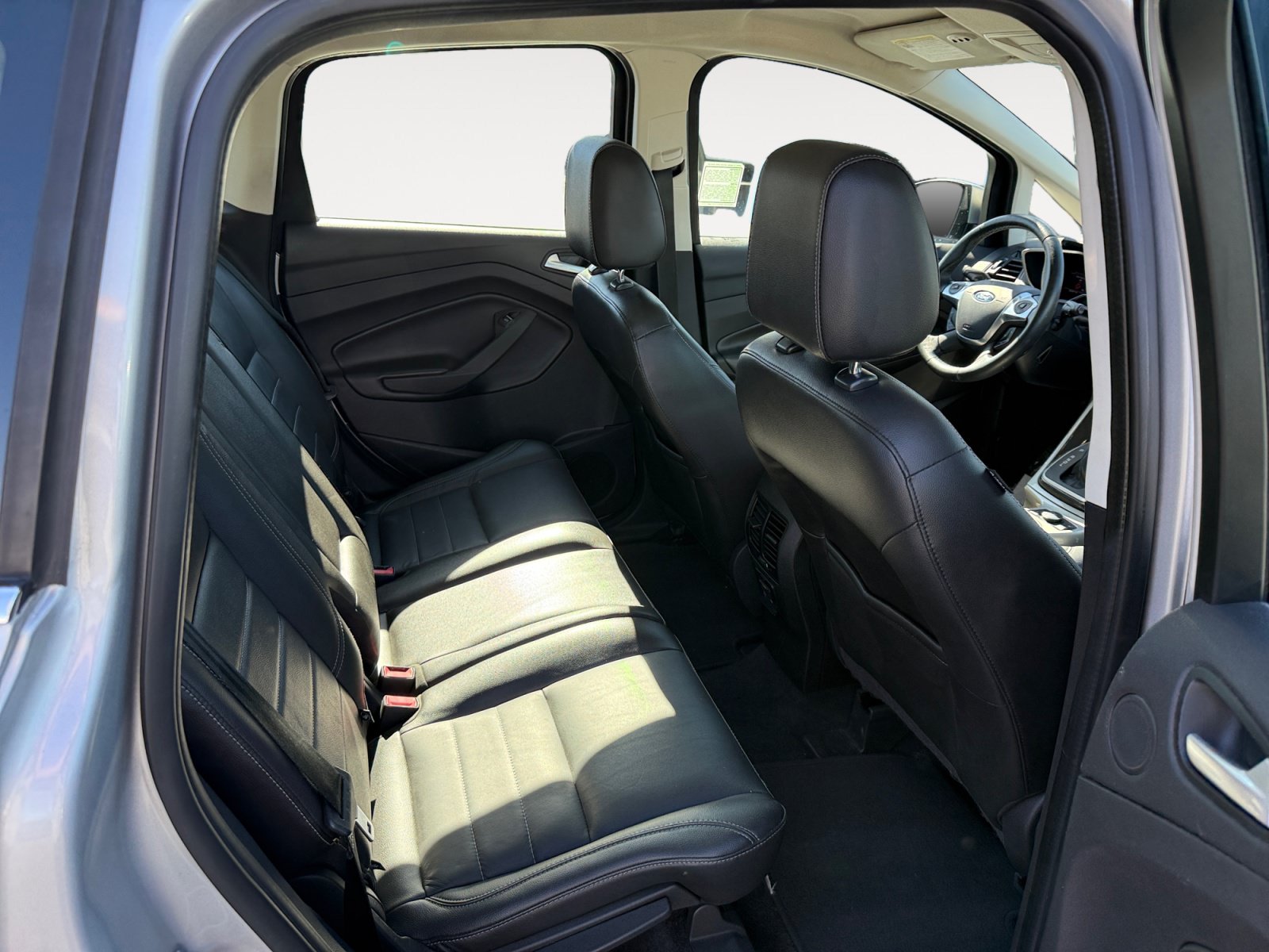 Used 2015 Ford C-MAX Energi SEL w/ Equipment Group 301A FWD image 18