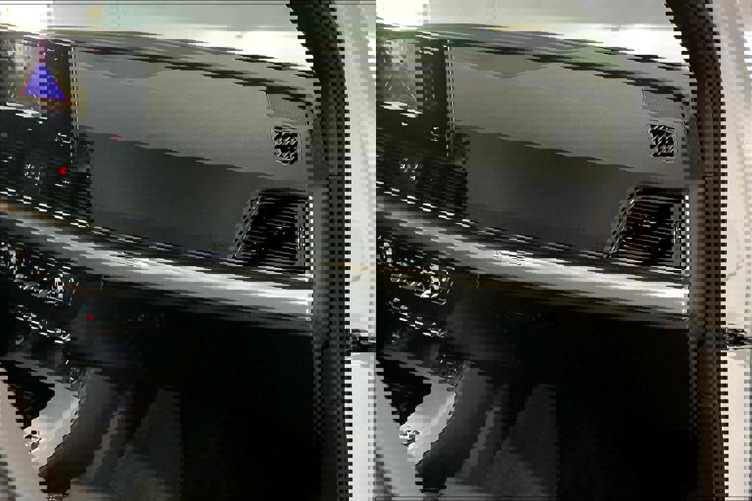 Used 2025 Audi Q5 2.0T Premium w/ Convenience Plus Package image 18