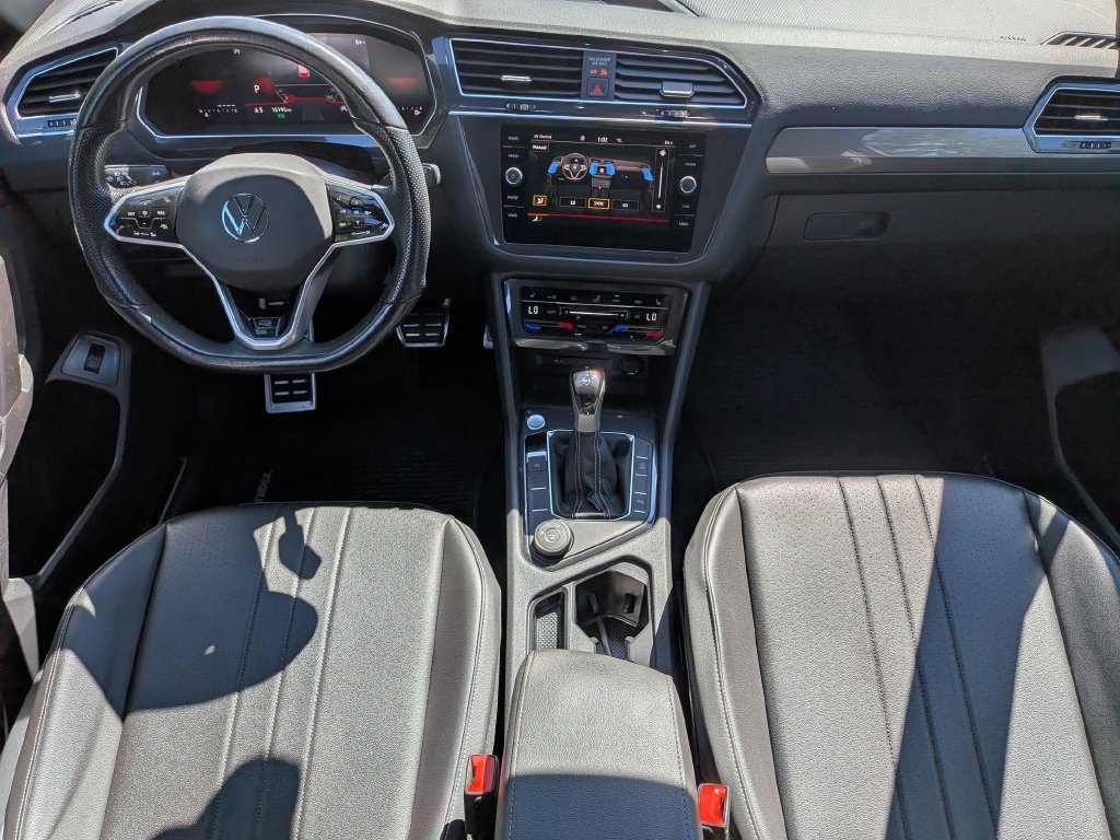 Used 2024 Volkswagen Tiguan SE R-Line AWD/4WD image 28