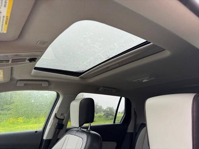 Used 2017 GMC Terrain SLT w/ Open Road Package AWD/4WD image 92