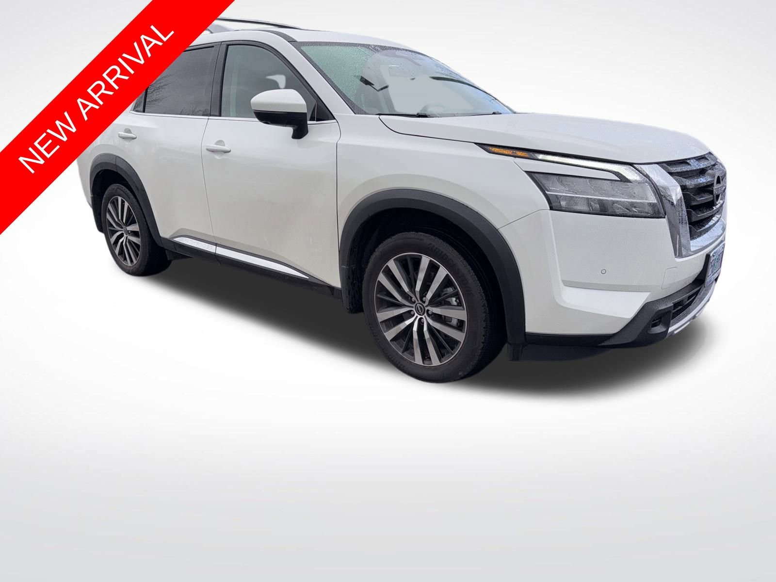 Used 2023 Nissan Pathfinder Platinum