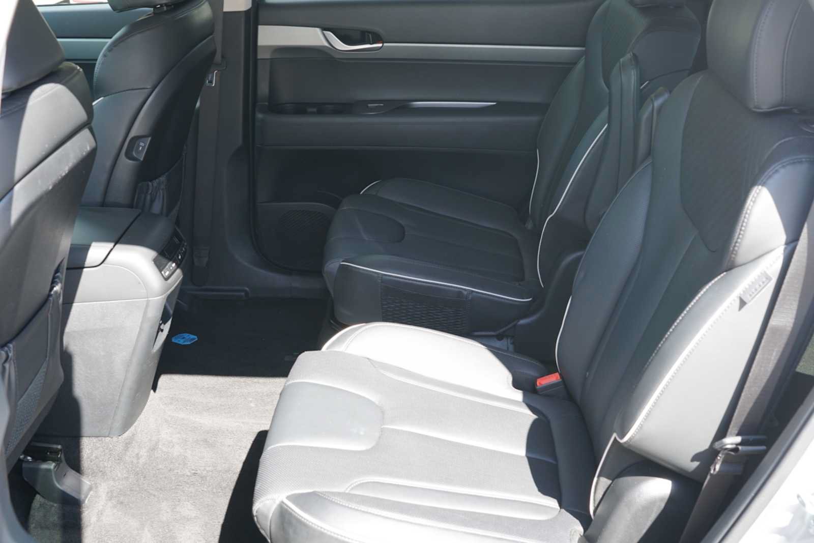Used 2025 Hyundai Palisade SEL FWD image 19