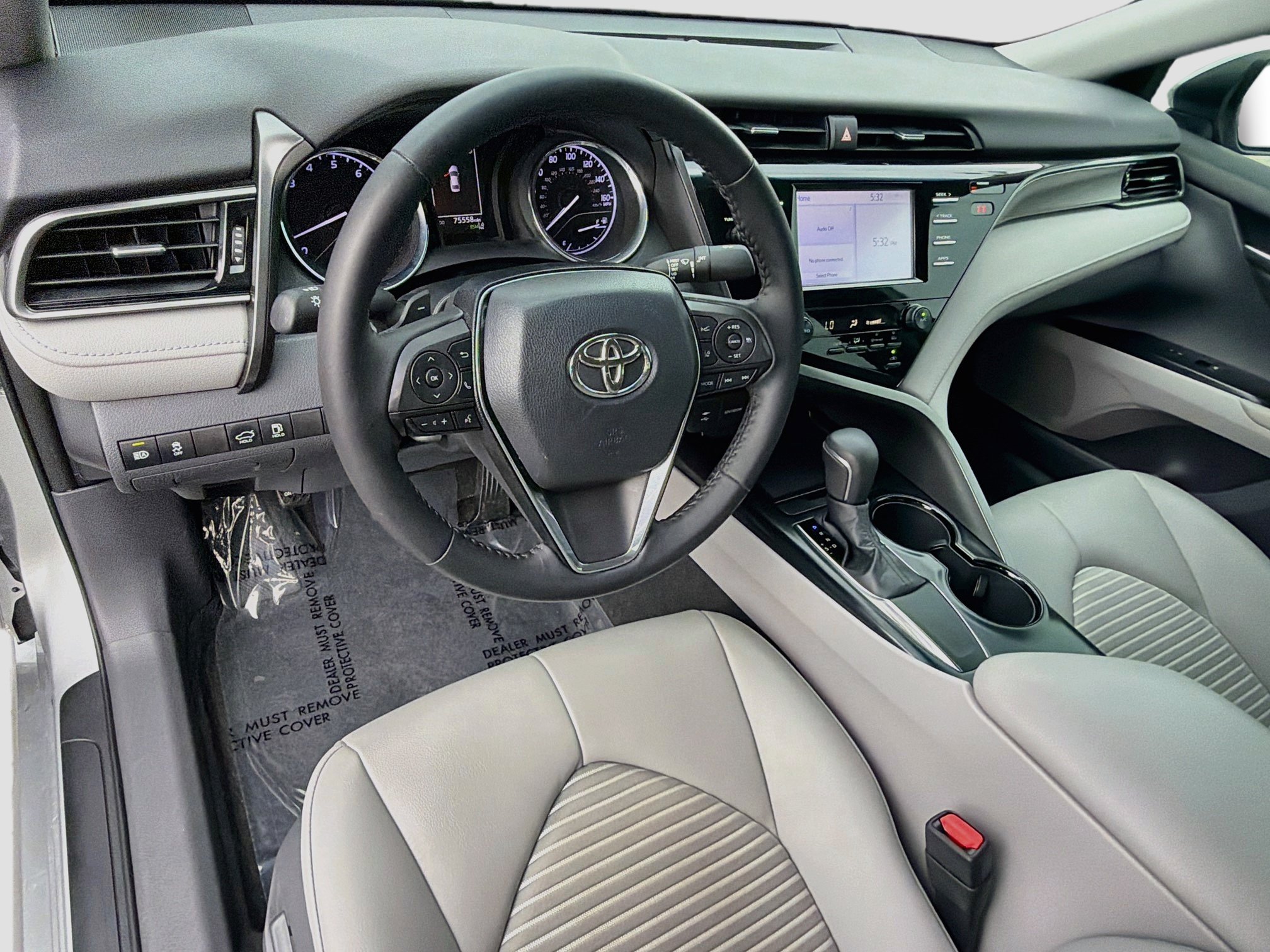 Used 2019 Toyota Camry SE w/ Convenience Package FWD image 25