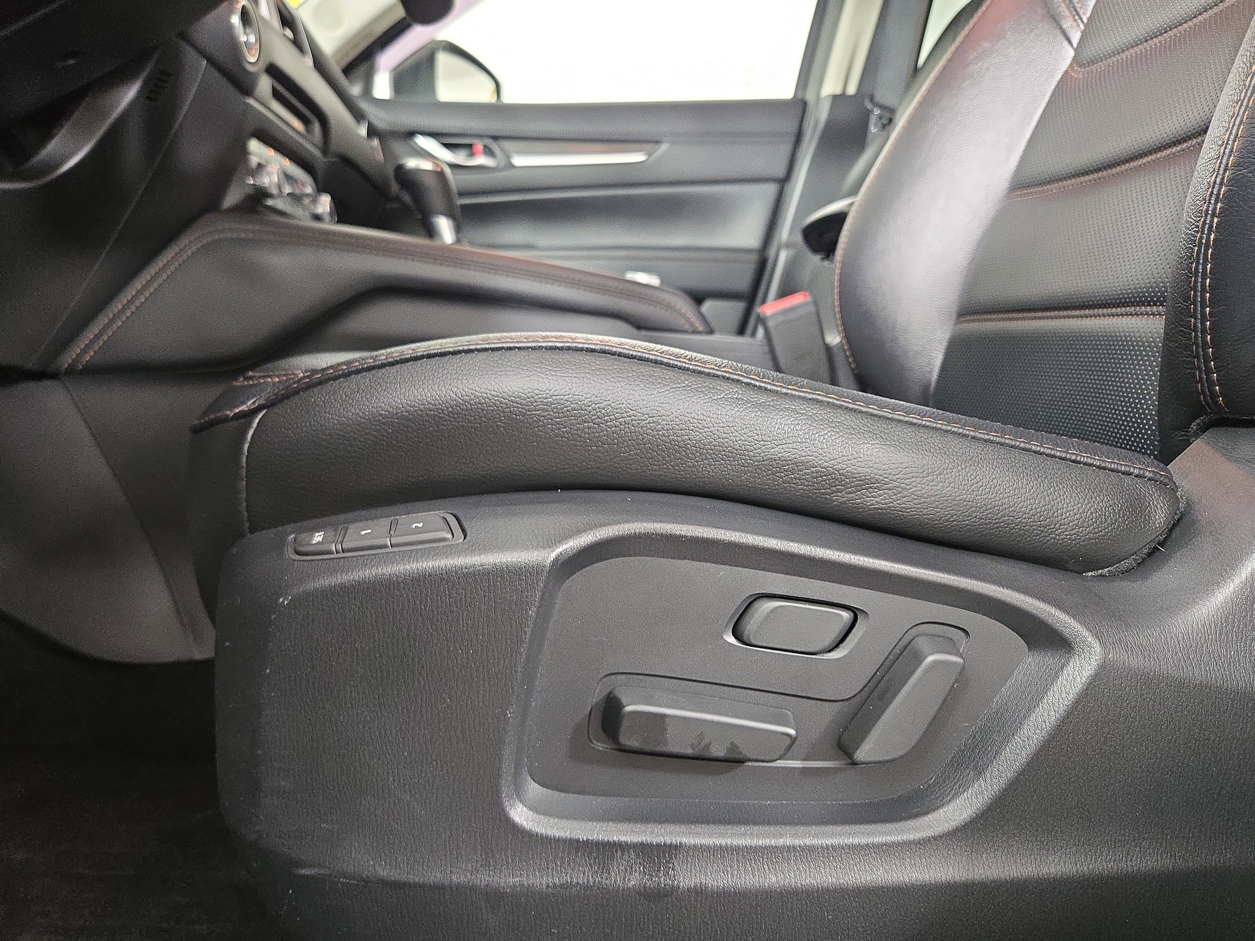 Used 2023 MAZDA CX-5 AWD 2.5 S w/ Premium Package image 31