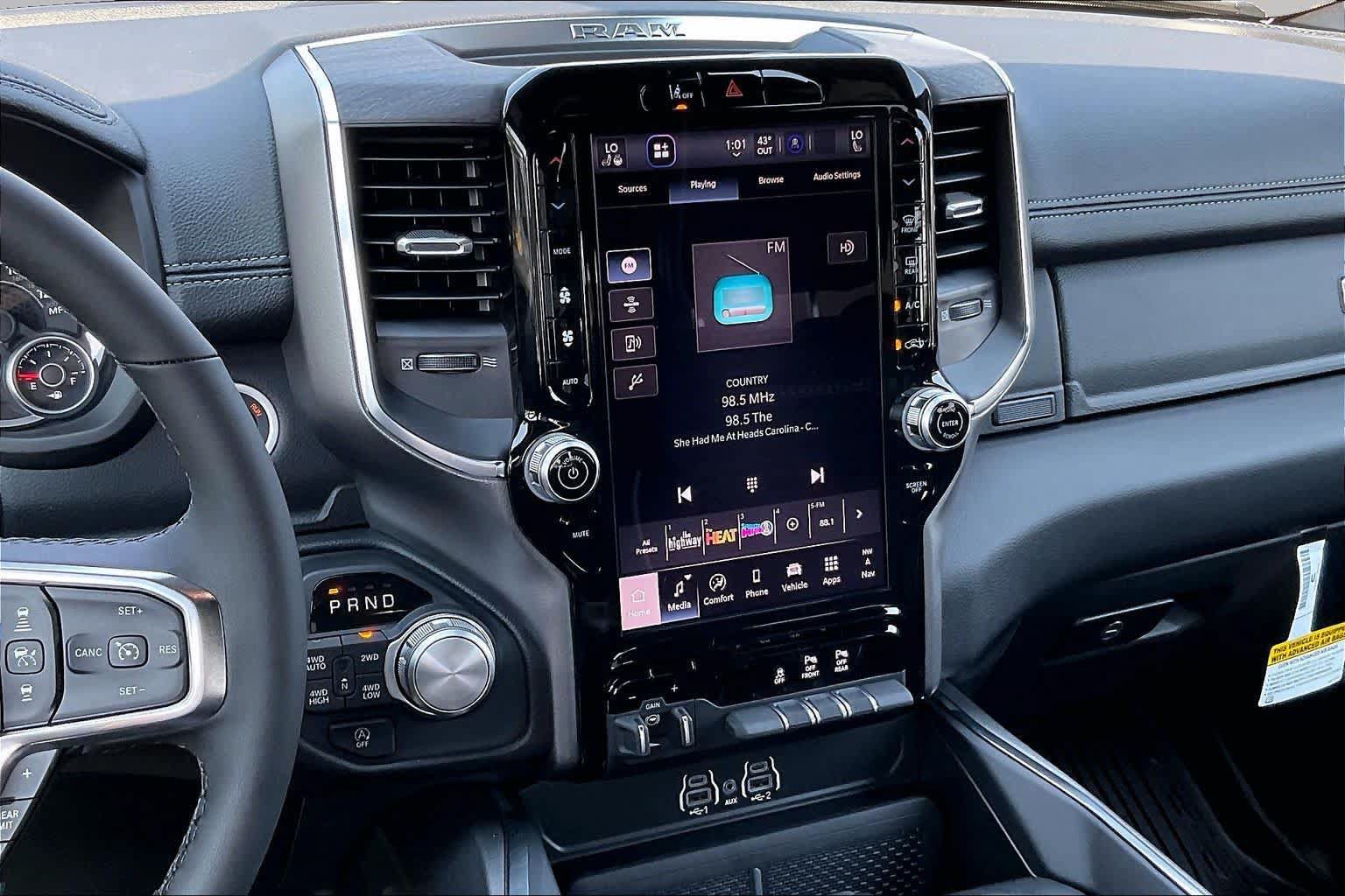 New 2027 RAM 1500 Laramie AWD/4WD image 6