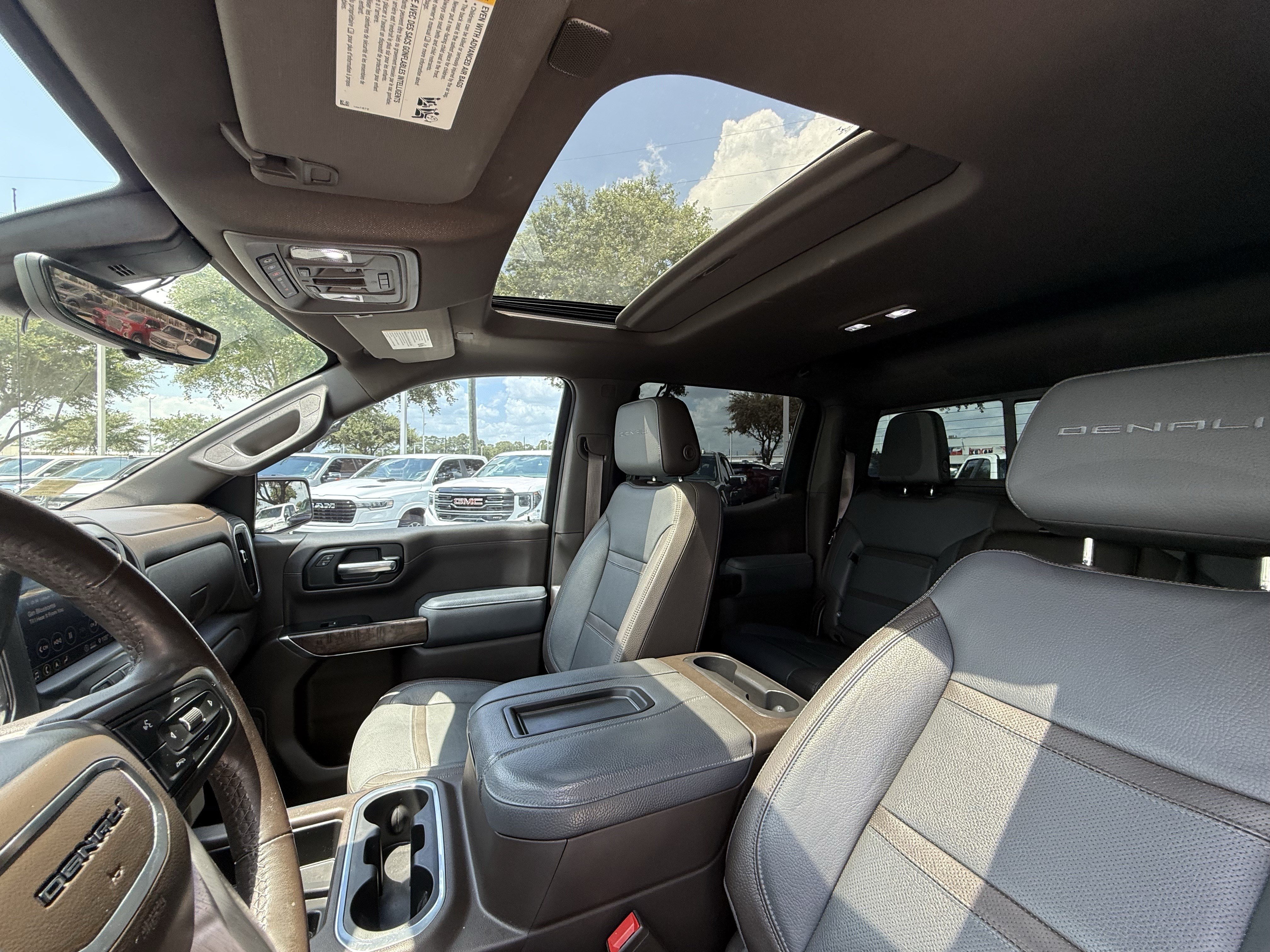 Used 2020 GMC Sierra 1500 Denali w/ Denali Ultimate Package AWD/4WD image 23