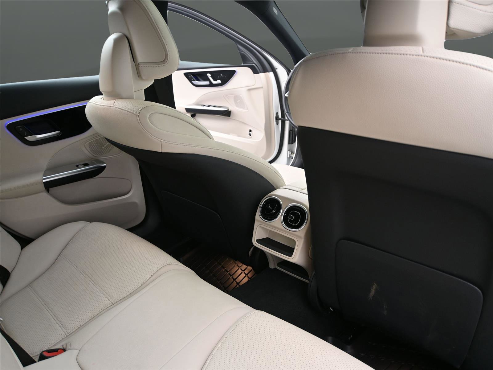 Used 2023 Mercedes-Benz C 300 4MATIC Sedan image 26