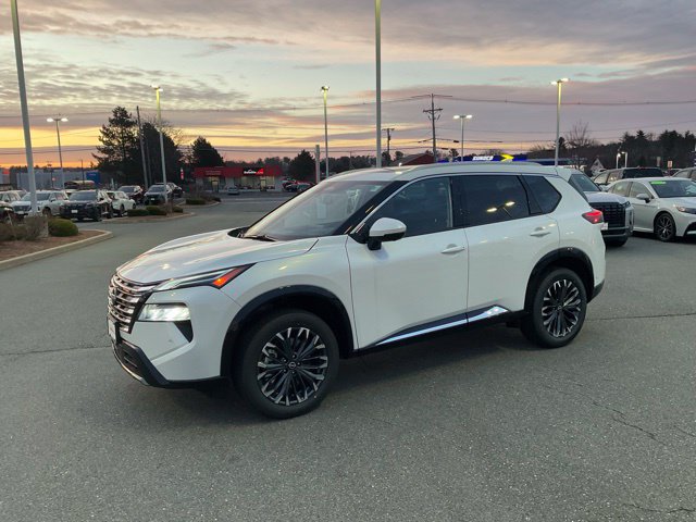 New 2026 Nissan Rogue Platinum w/ Tech Package