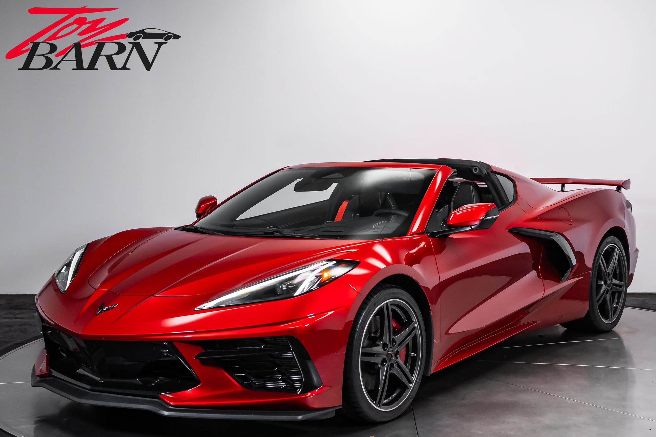 Used 2025 Chevrolet Corvette Stingray Preferred Cpe w/ Z51 Performance Package RWD image 1