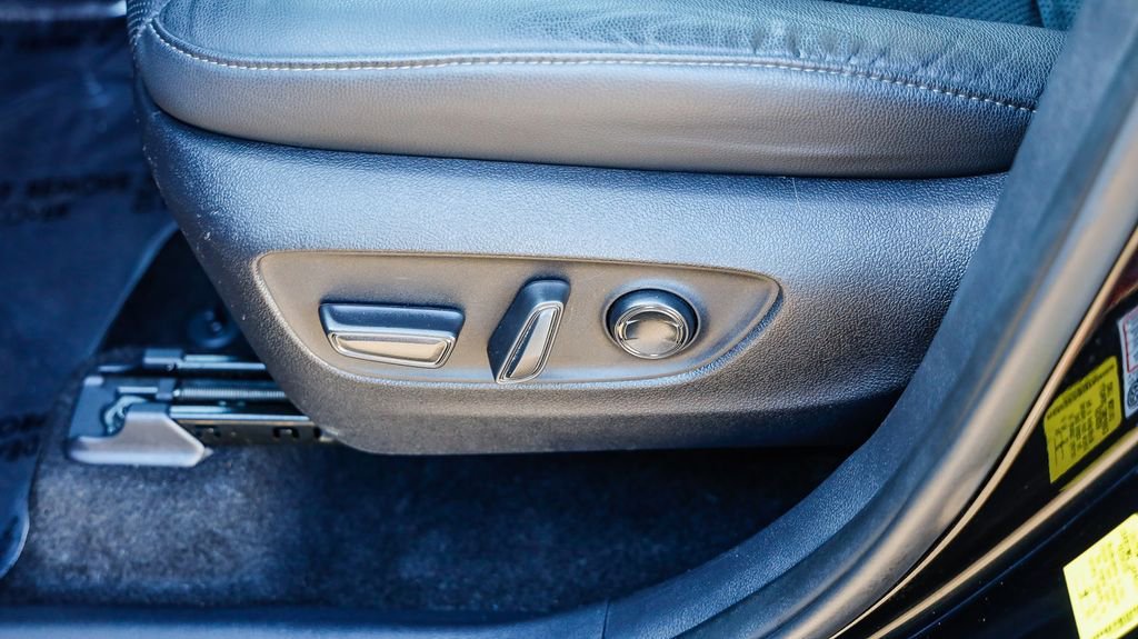 Used 2024 Toyota Grand Highlander AWD Hybrid image 24