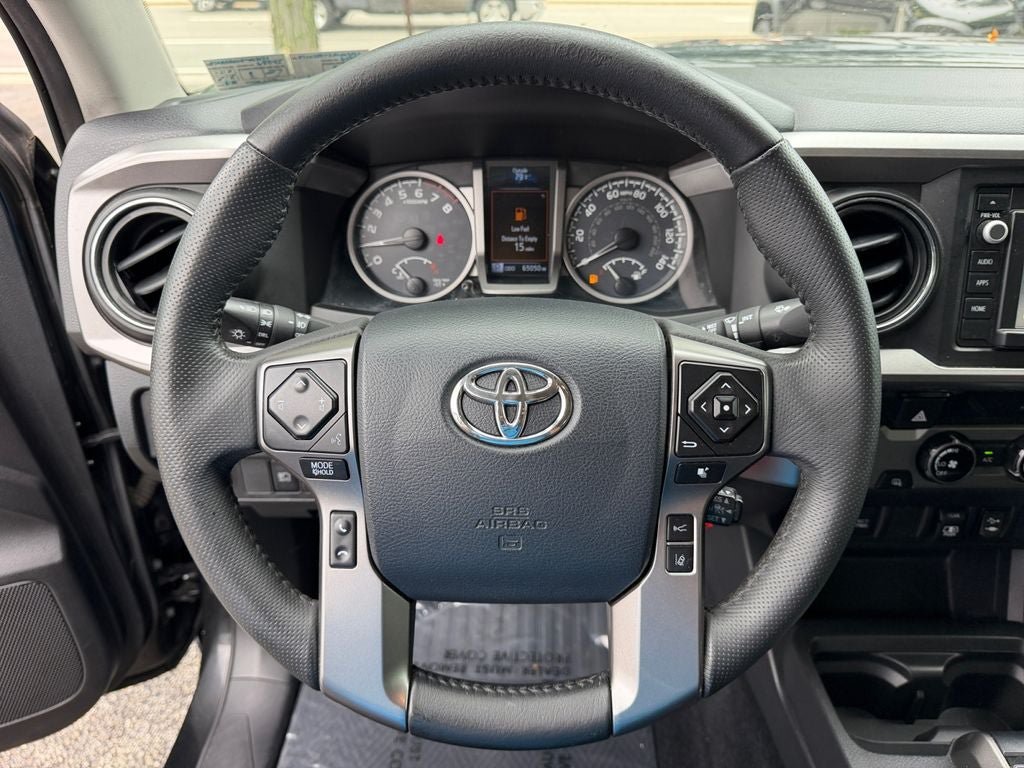 Used 2018 Toyota Tacoma SR5 RWD image 14