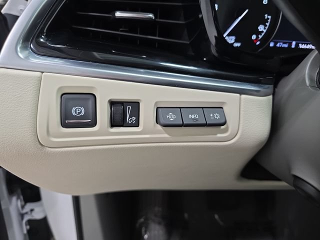 Certified 2022 Cadillac XT6 Premium Luxury w/ Technology Package AWD/4WD image 22