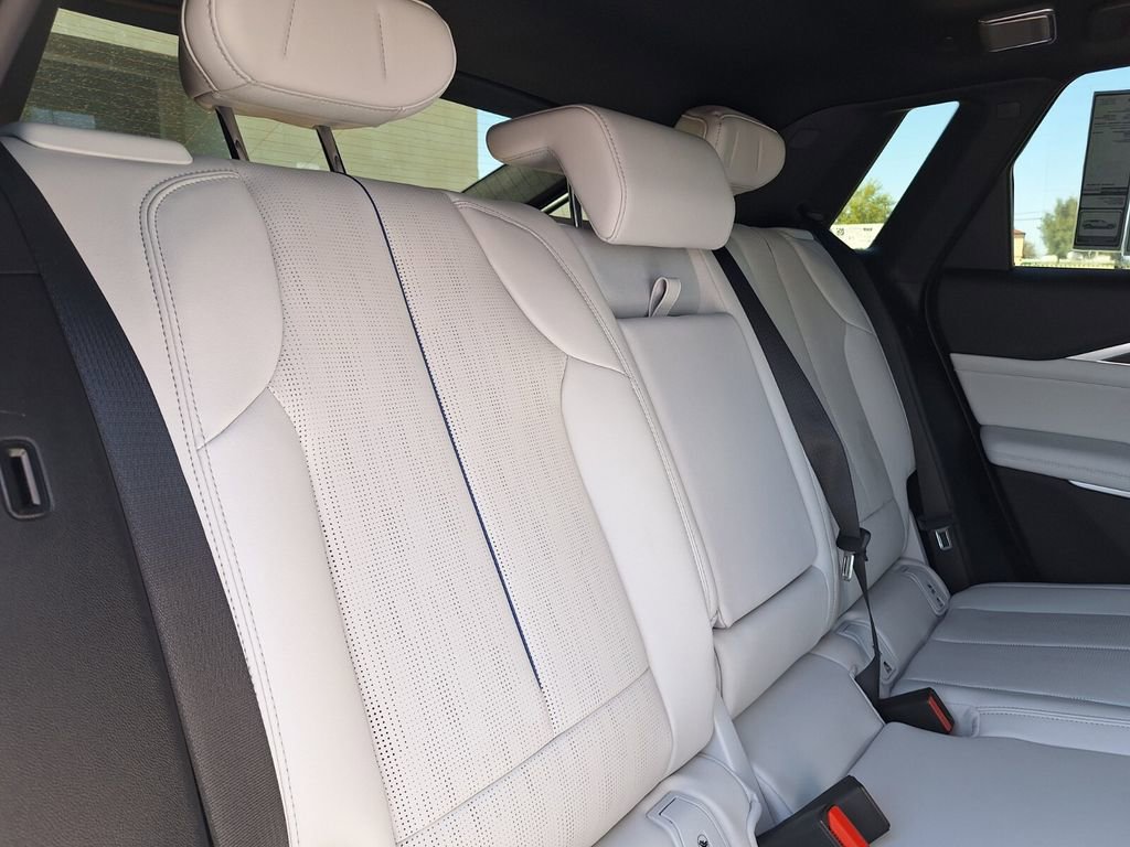 New 2026 Cadillac Lyriq Premium Sport w/ LPO, ONYX Package image 27