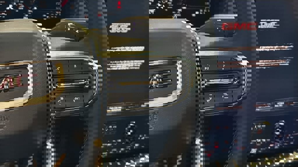 New 2026 GMC Terrain Elevation w/ Elevation Premium Package image 30