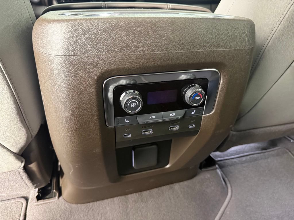 Used 2026 Chevrolet Suburban Z71 w/ Z71 Off-Road Package AWD/4WD image 49