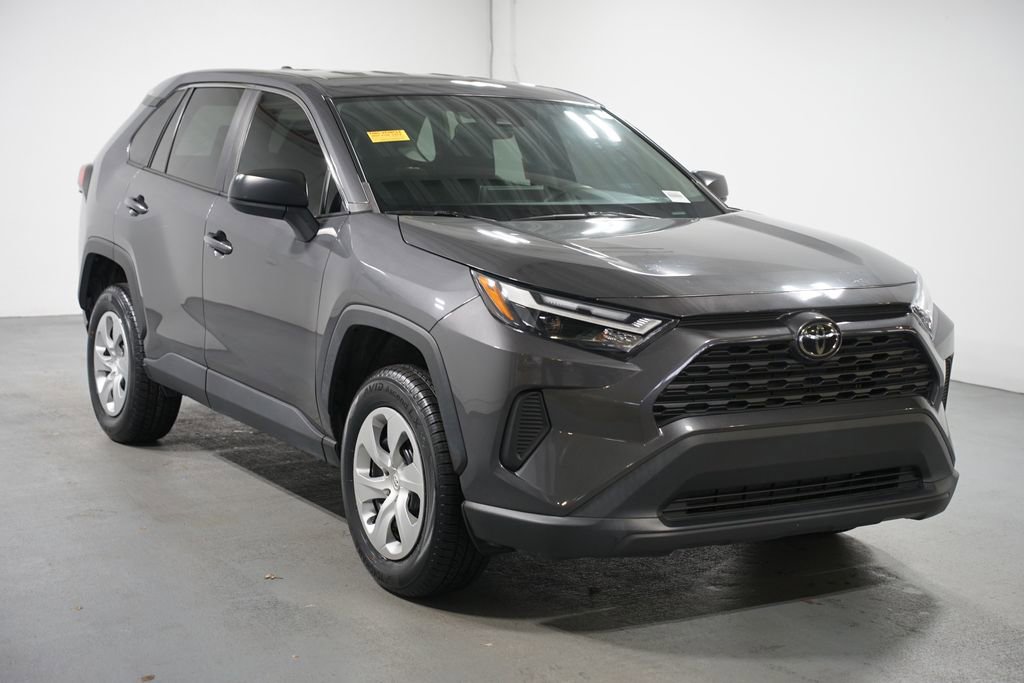 Certified 2023 Toyota RAV4 LE image 3